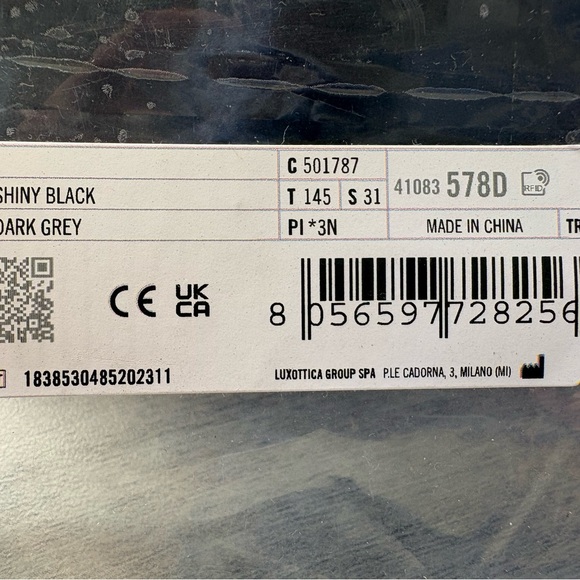 Emporio Armani Black Sunglasses Sleek Modern Design BRAND NEW - Picture 7 of 7